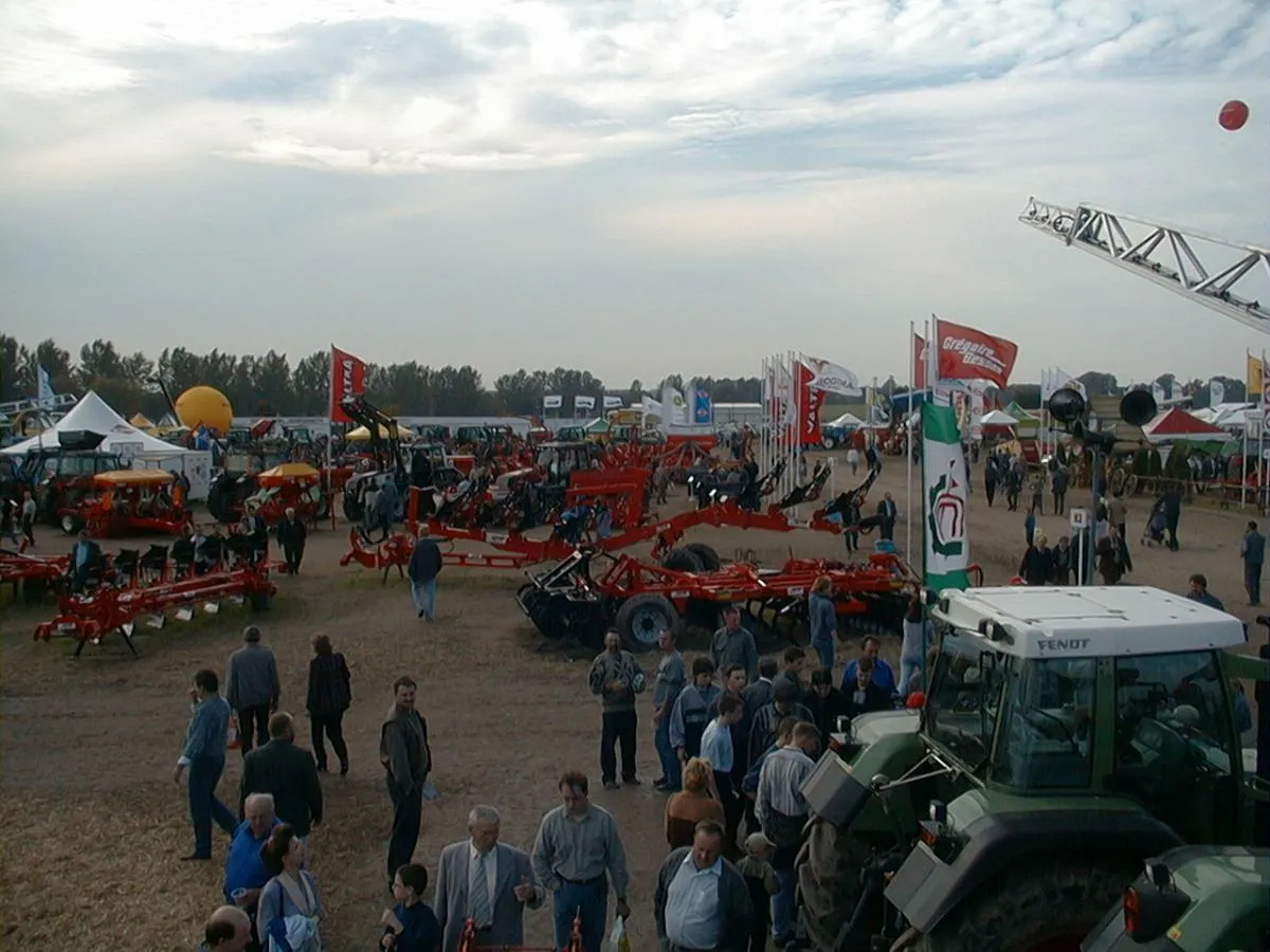 Więckowice wystawa maszyn rolniczych AGRO-SHOW Bednary